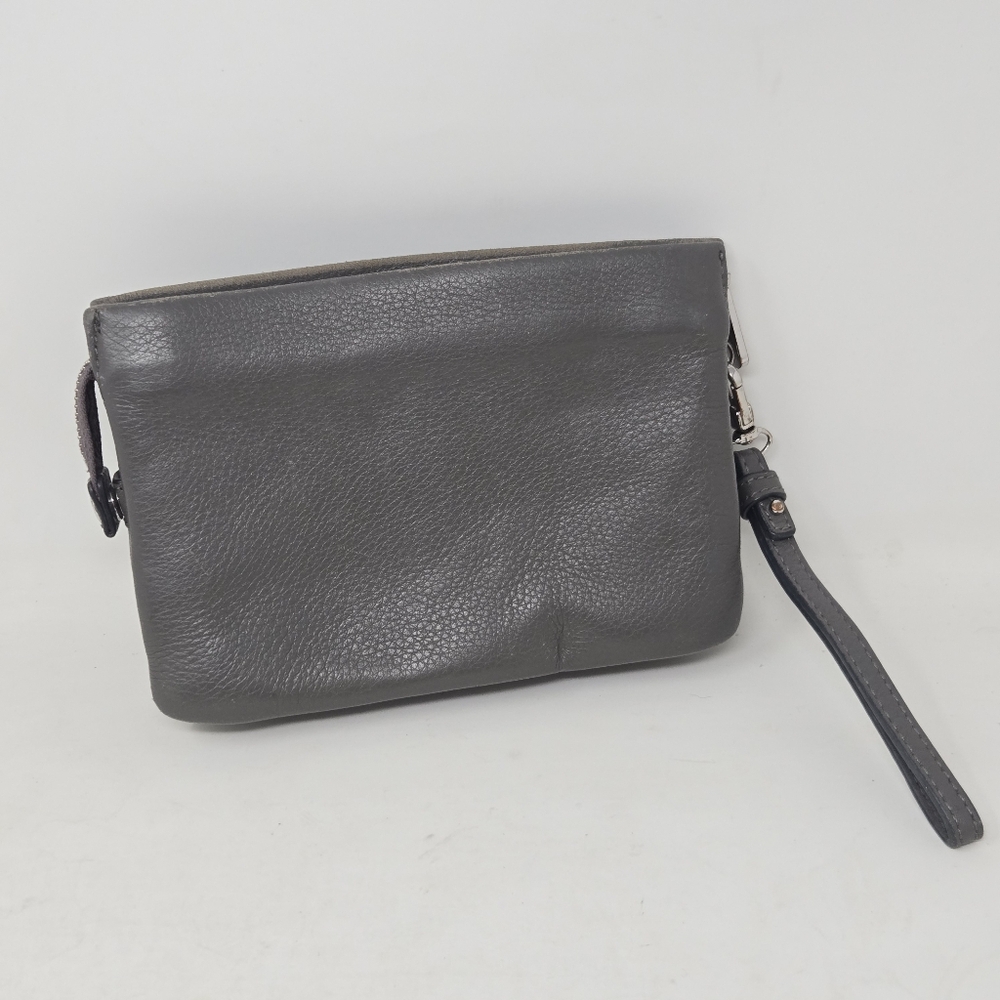 VINCE CAMUTO Pebbled Leather Wristlet Wallet Gray Phone 3 Compartment Zip Top - Picture 9 of 16